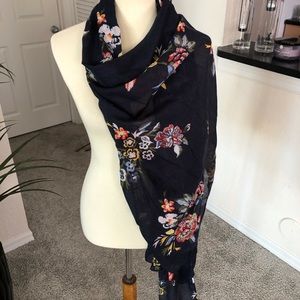 NEW Navy floral scarf